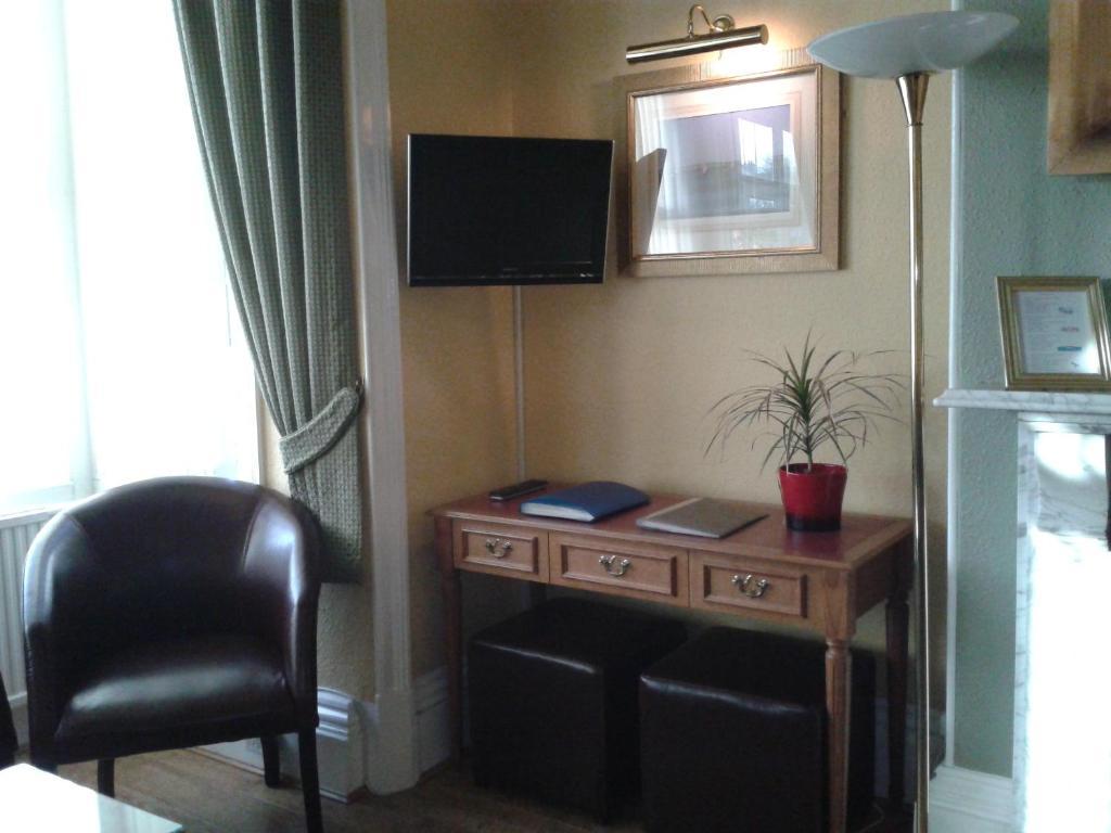 The Burleigh Hotel Hunstanton Ngoại thất bức ảnh